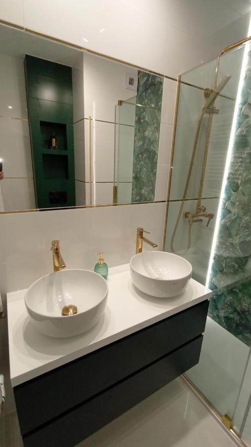 Plaza Tower Apartament, Sauna, Targi קילצה מראה חיצוני תמונה